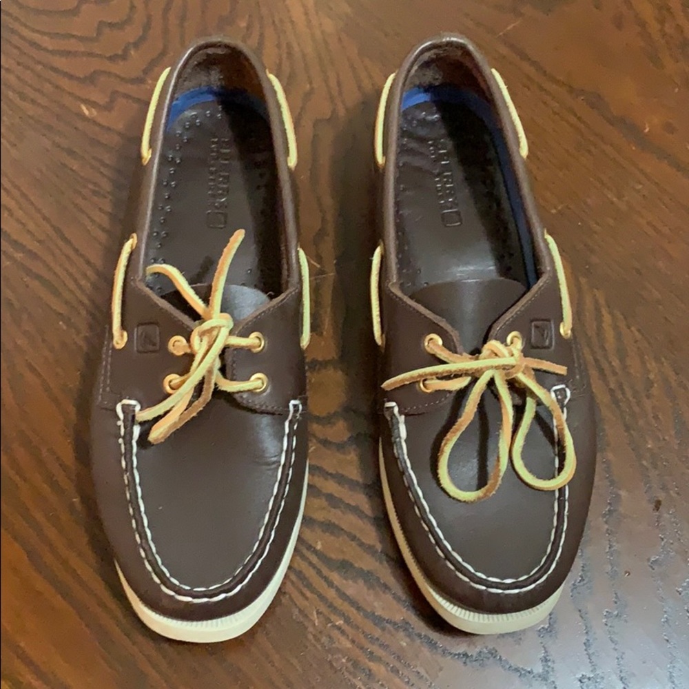Boat shoes